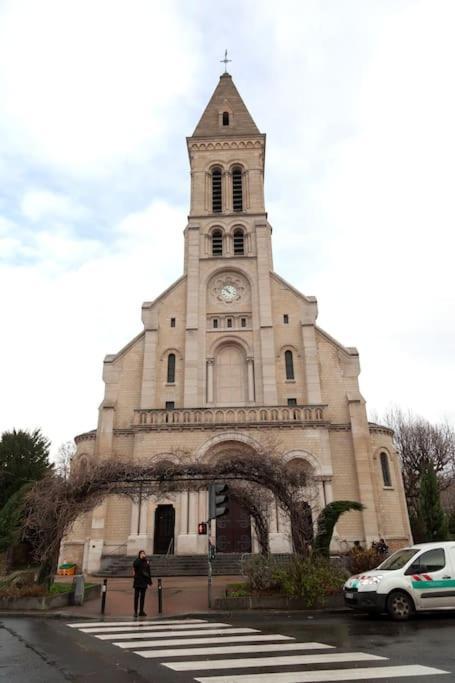 Elegant Appartement Aux Portes De Paris Saint-Ouen (Seine-Saint-Denis) Exterior foto